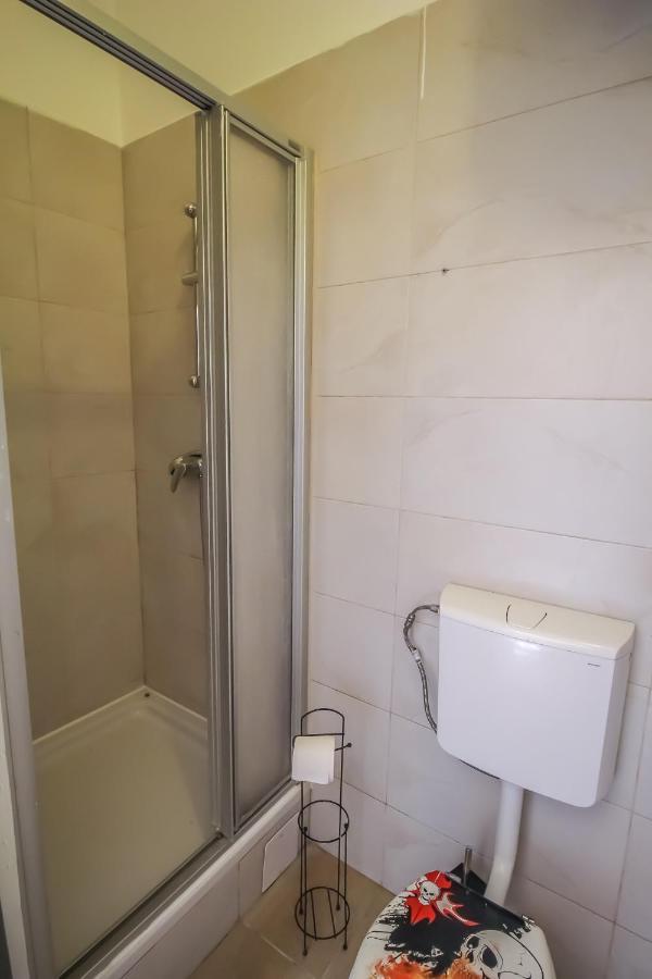 Private Room In Shared Apartment Pr3 Відень Екстер'єр фото